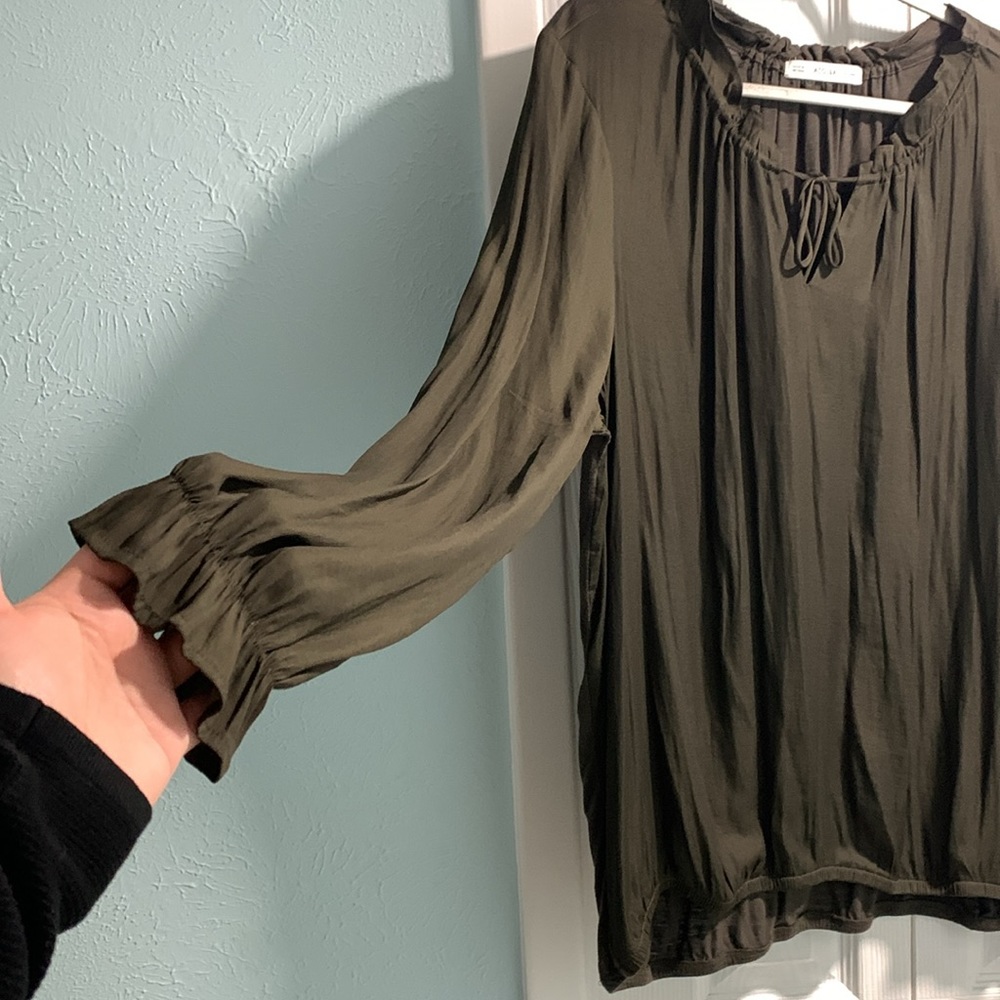 Green Longsleeve ACOS&A Blouse - Picture 2 of 12